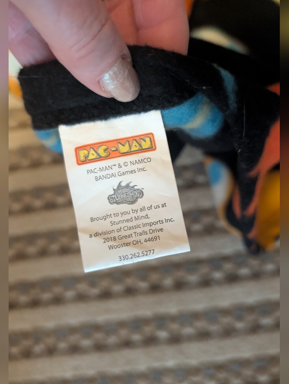 Pac-Man Branded Snuggie/Wearable Blanket - Picture 2 of 6